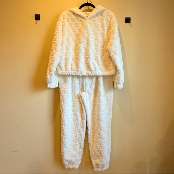 No Boundaries Other - No Boundaries Cream Kids Pajama Set